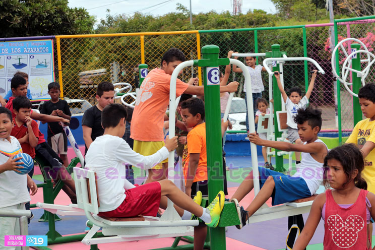 Inauguran hermoso parque en Monseñor Lezcano